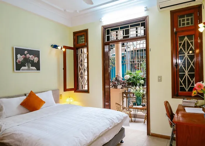 Hola House Hanoi