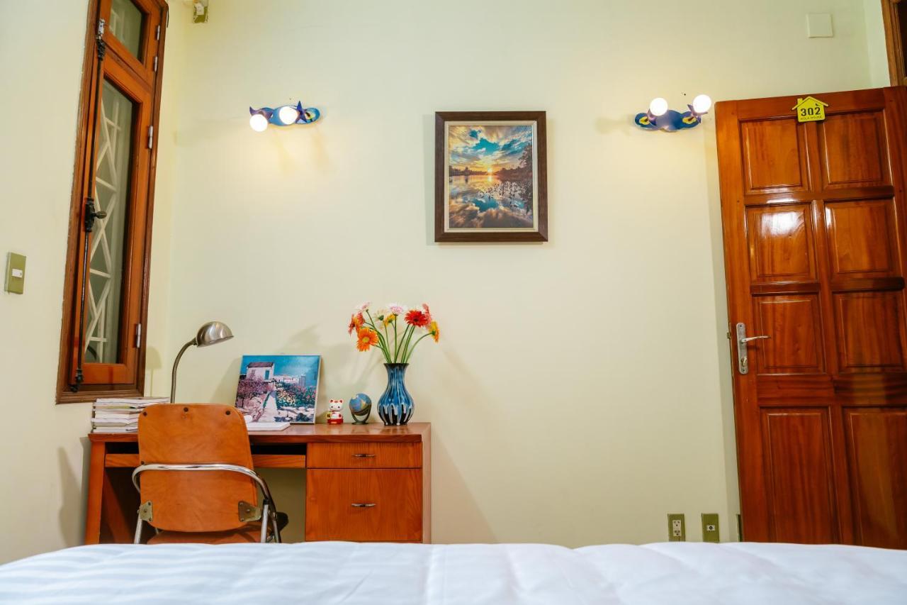 Hola House * Hanoi