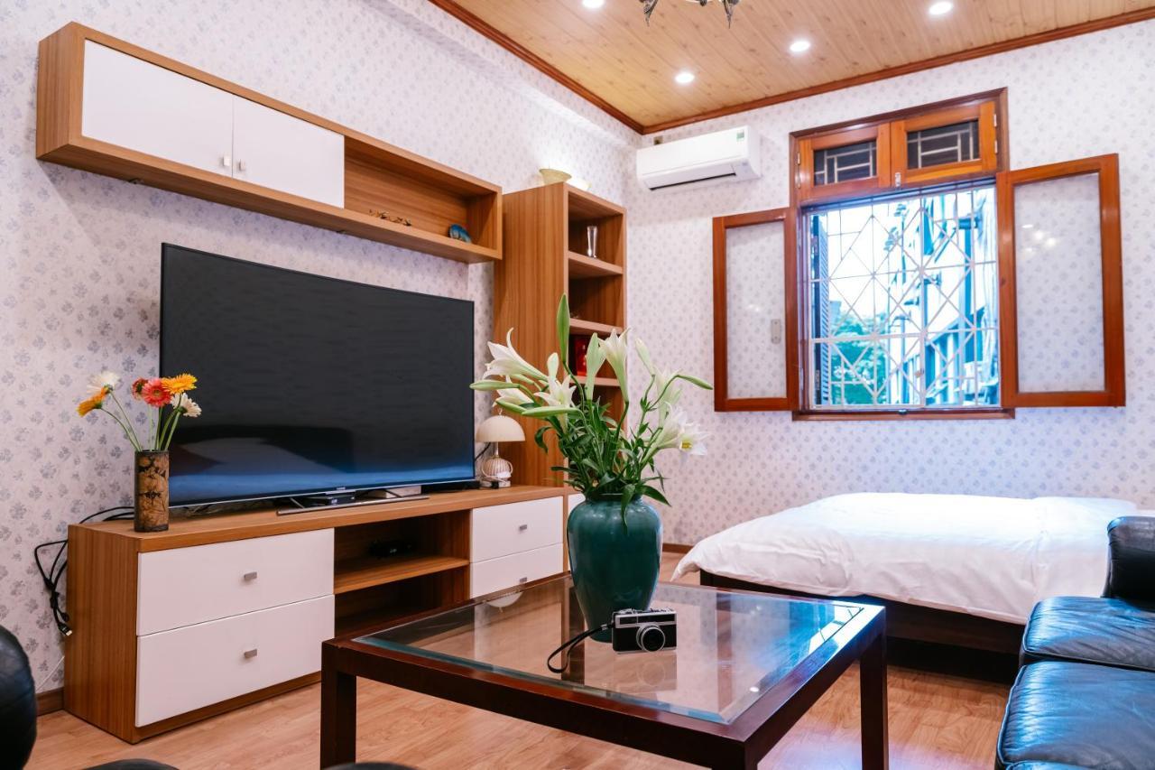 Hola House Hanoi